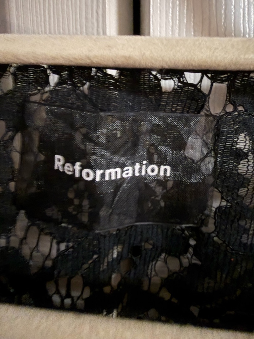 Reformation Black Lace Wrap Long-Sleeve Crop Top size 2 NWT - Picture 2 of 6
